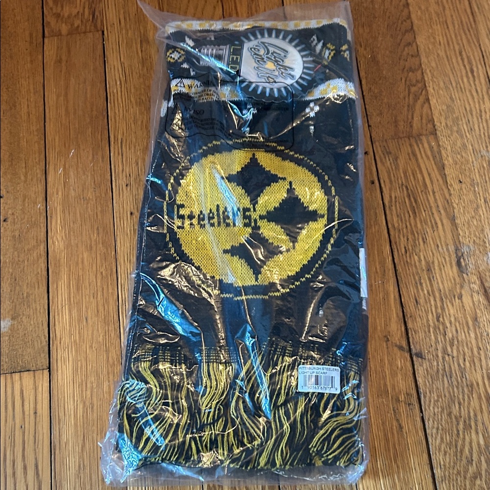 NFL Pittsburgh Steelers Black and Yellow Scarf Light Up New